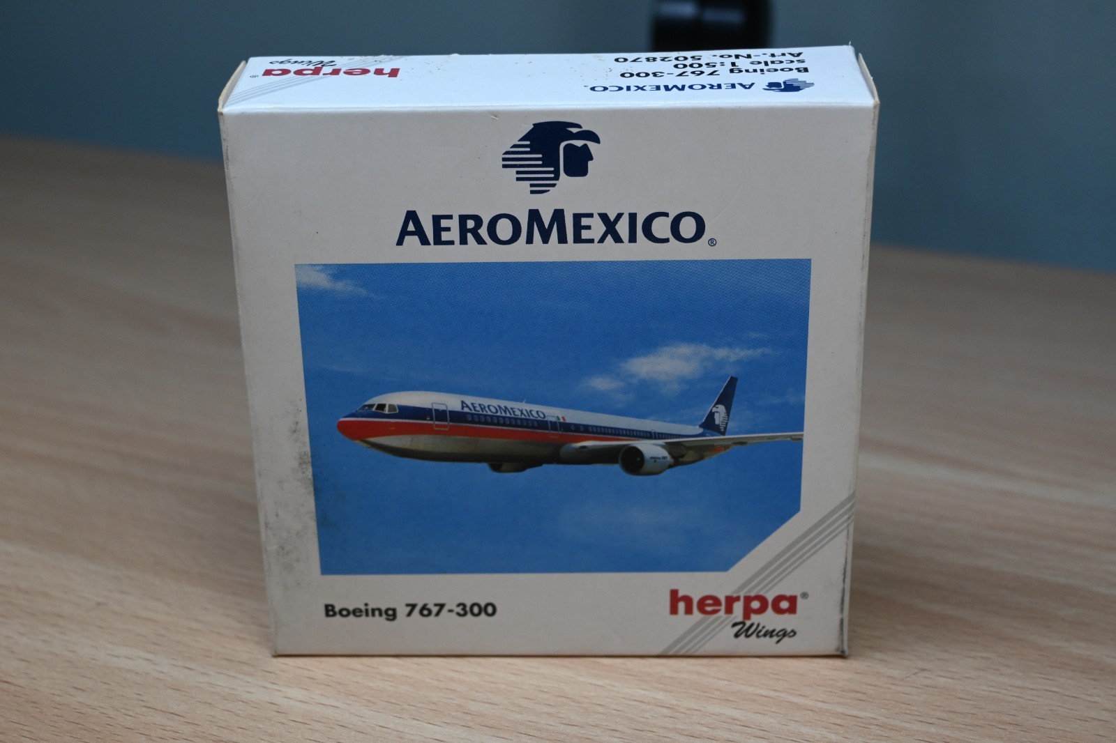Herpa Wings Aero Mexico Boeing 767-300 Diecast Model 1:500 Scale