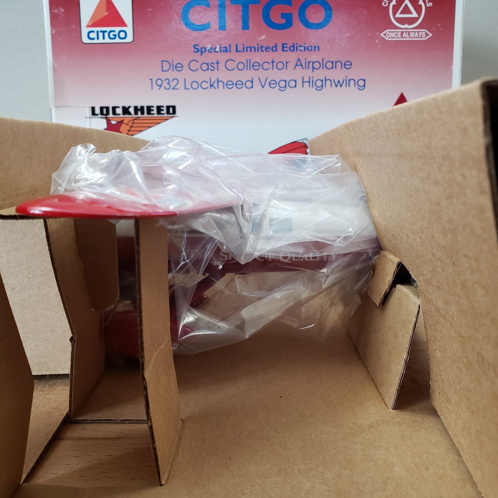SpecCast Citgo 1932 Lockheed Vega Highwing Airplane Diecast Coin Bank NIB