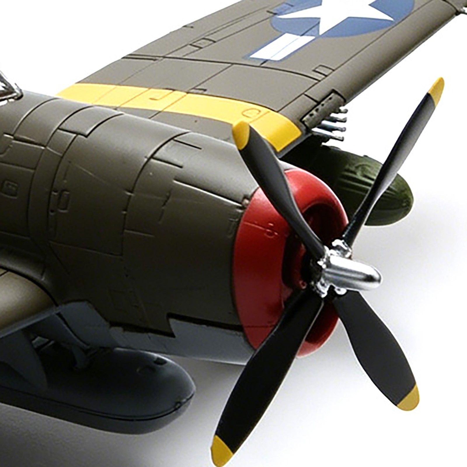 USAAF P-47D Thunderbolt Fighter Diecast Model 1/72 Olive Paint Red Nose Display