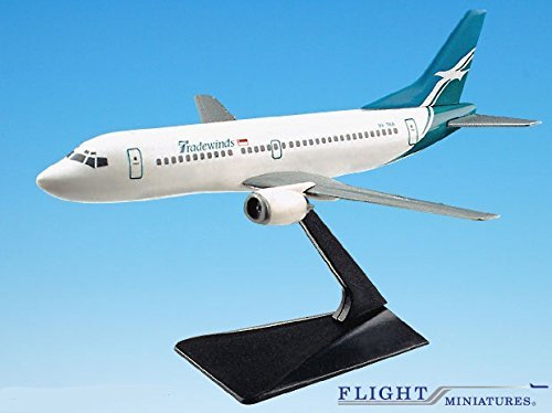 Tradewinds 737-300 Airplane Miniature Model Plastic Snap Fit 1:180 Part# ABO-737