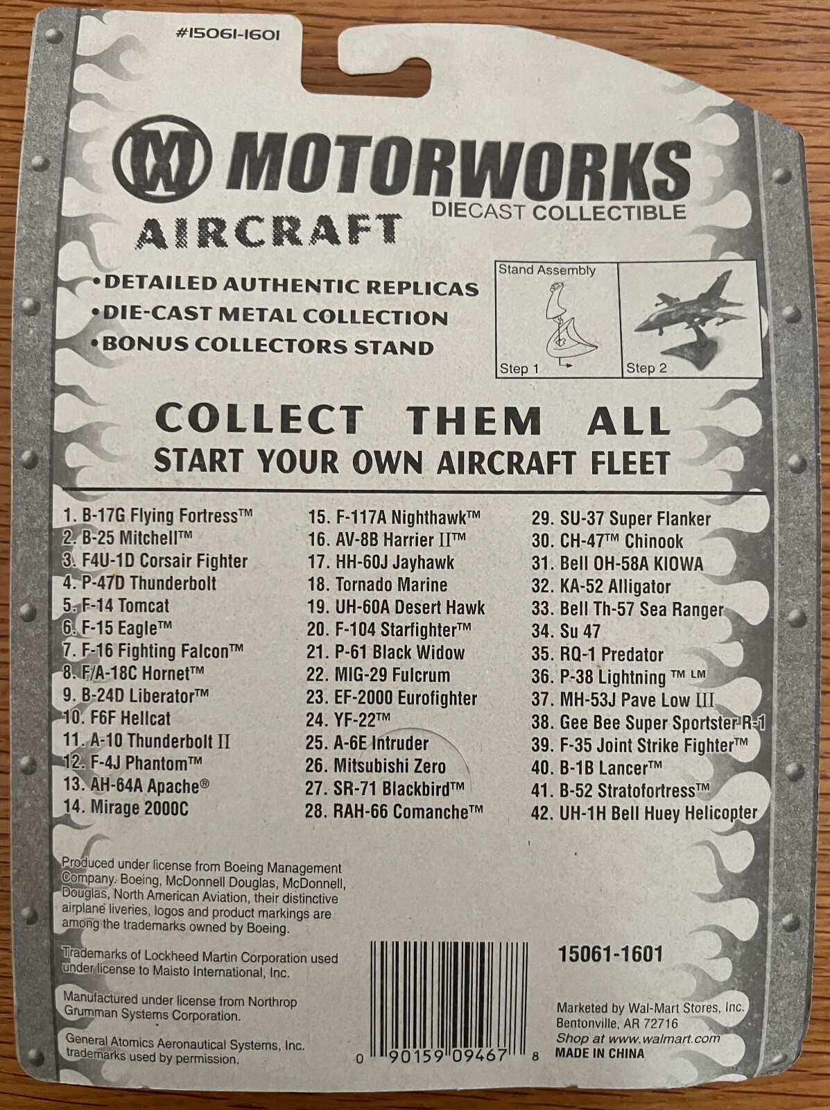 Motorworks Diecast Collectible P38 Lighting 1:40 Scale Airplane Series Replica