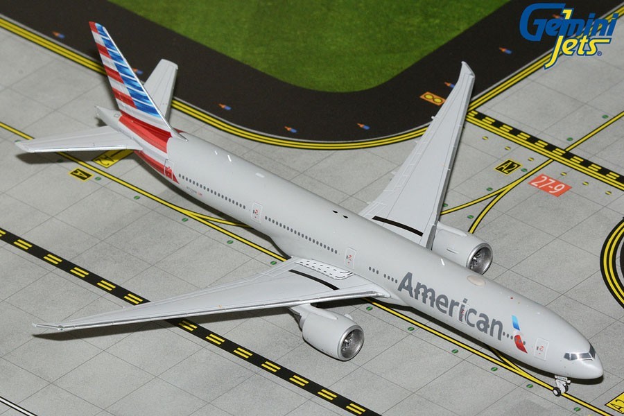 American Airlines Boeing 777-300ER GJAAL2303 Gemini Jets Scale 1:400 IN STOCK