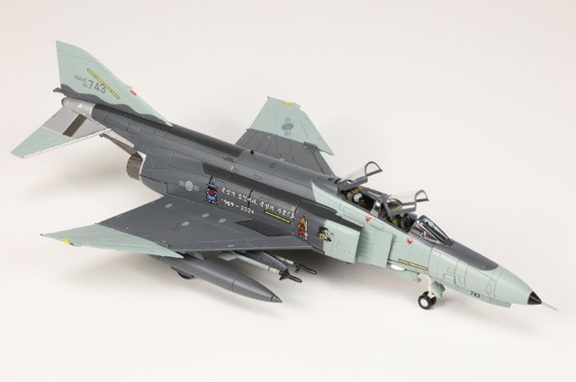 HA19074 Hobby Master F-4E Phantom II 1/72 Model #80-0743 ROKAF