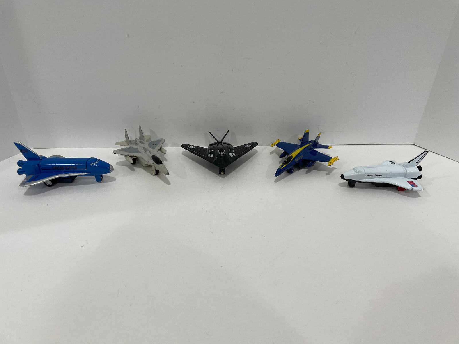 Lot of 5 Die Cast Jet Plane Toy Pull Back Action Shuttles F-15 F-18 F-117
