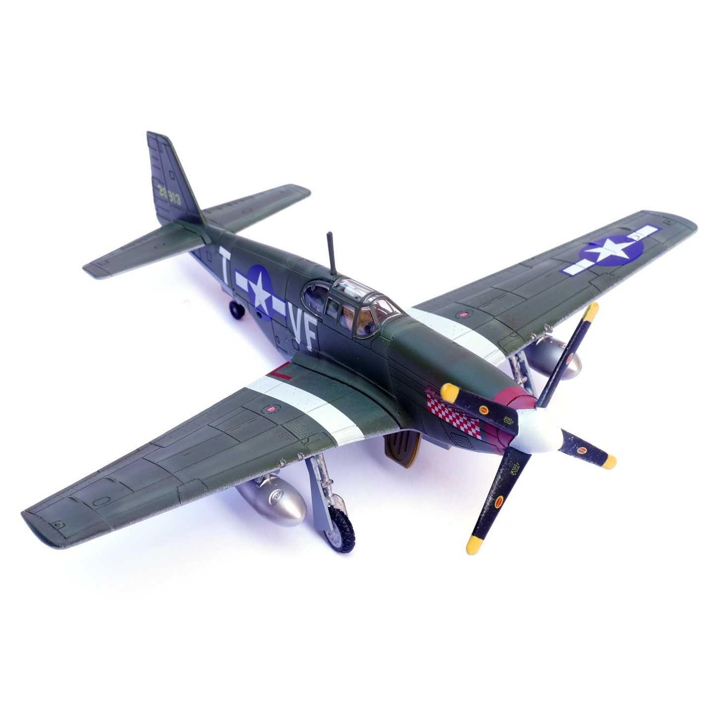 Legion 1/72 P-51B Mustang Shangri-La Ace Maj. Dominic “Don” Gentile 14606LA