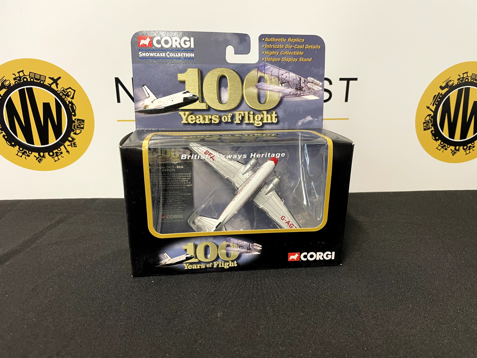 CORGI 100 YEARS OF FLIGHT CS90279 DOUGLAS DC-3