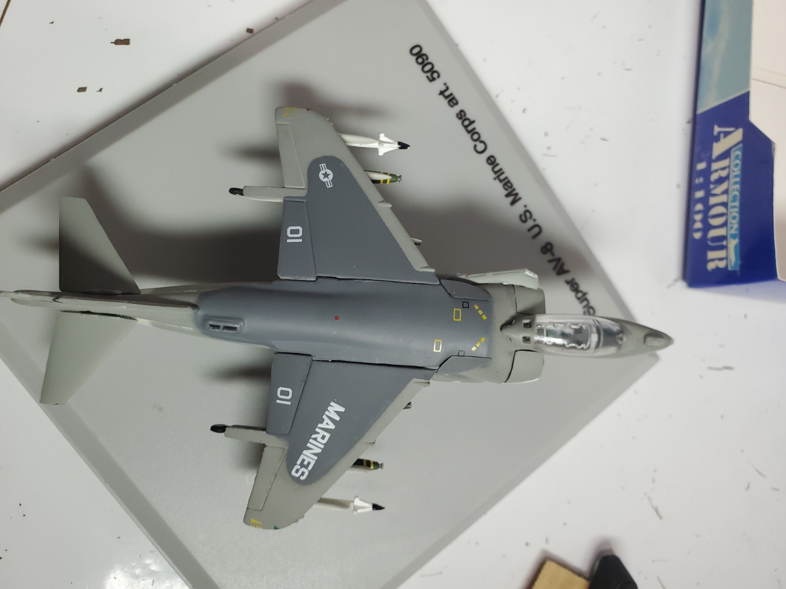 Armour Collection Super AV-8 Harrier U.S. Marine 1:100 Scale – Imperfect Box #2