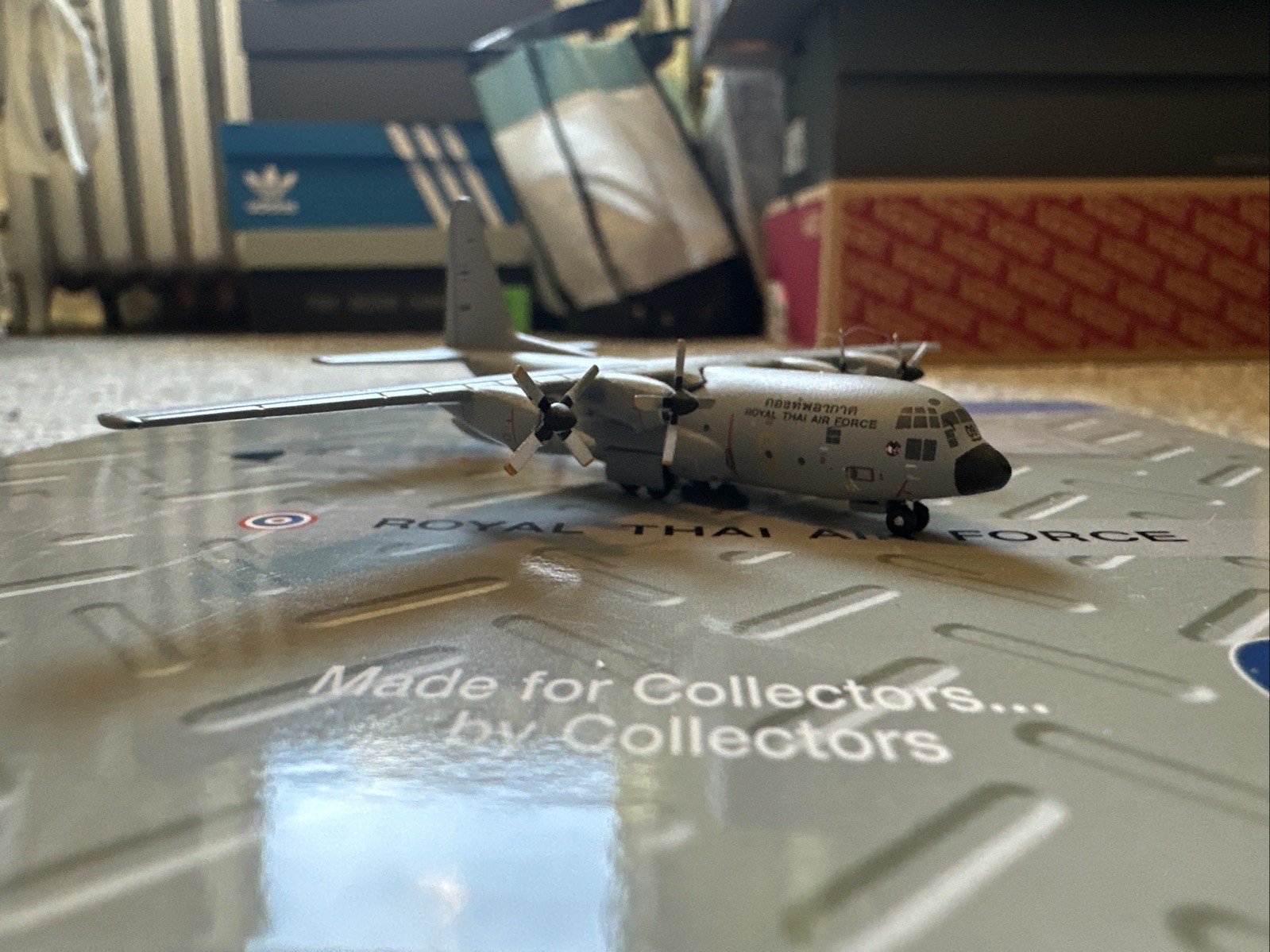 Royal THAI Air Force Lockheed C-130H 60109 1/400 scale diecast GeminiMacs