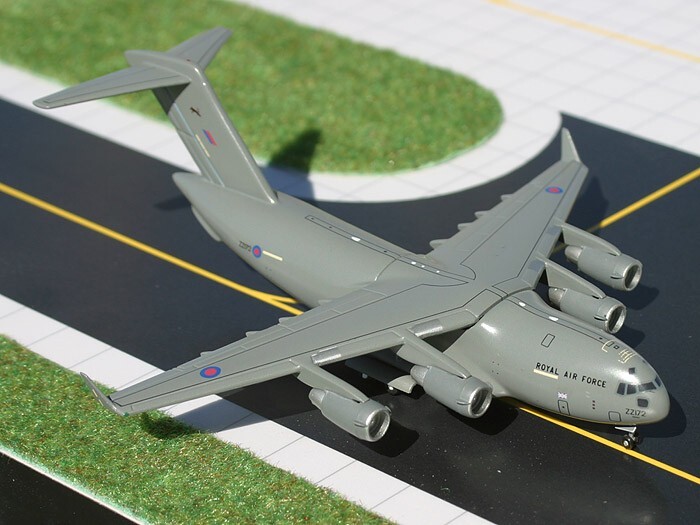 Royal Air Force Boeing C-17 ZZ172 GeminiJets GMRAF001 Scale 1:400 RARE