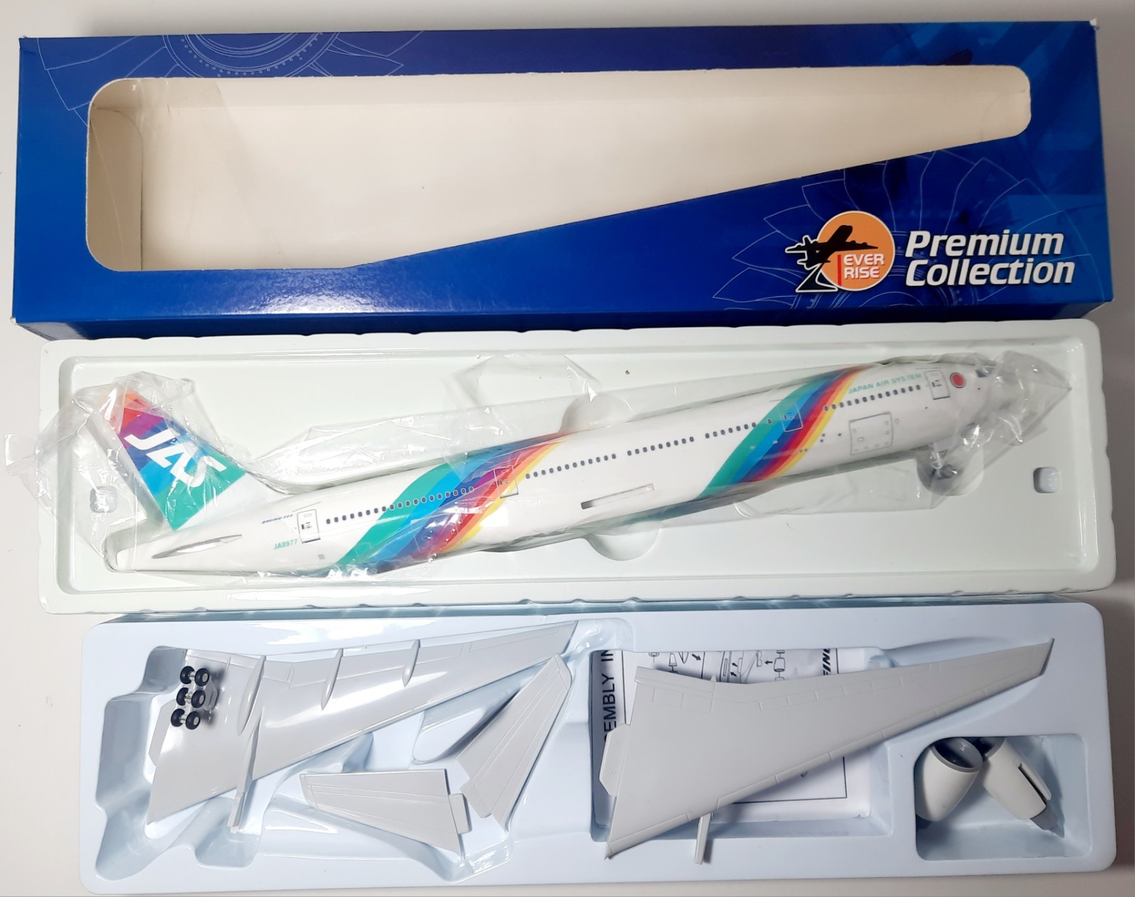 1:200 Risesoon B777-200 JAS (Japan Air System) Rainbow Colours JA8977