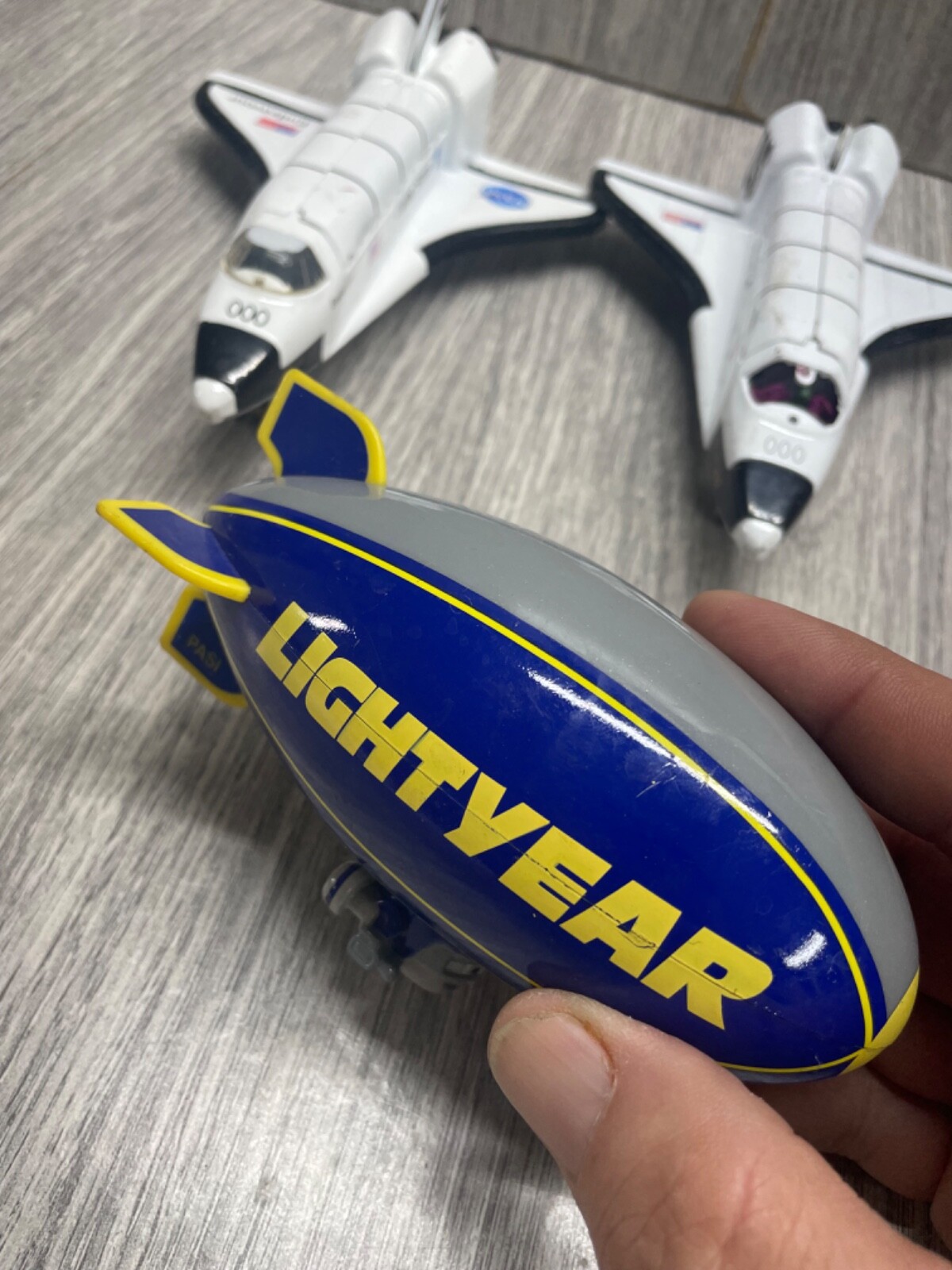 Space Shuttle Endeavor Pair Diecast and Goodyear Blimp 7″ and 5″ long