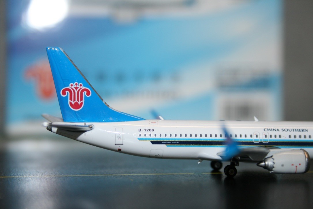 Phoenix 1:400 China Southern Boeing 737 MAX 8 B-1206 (11436) Model Plane