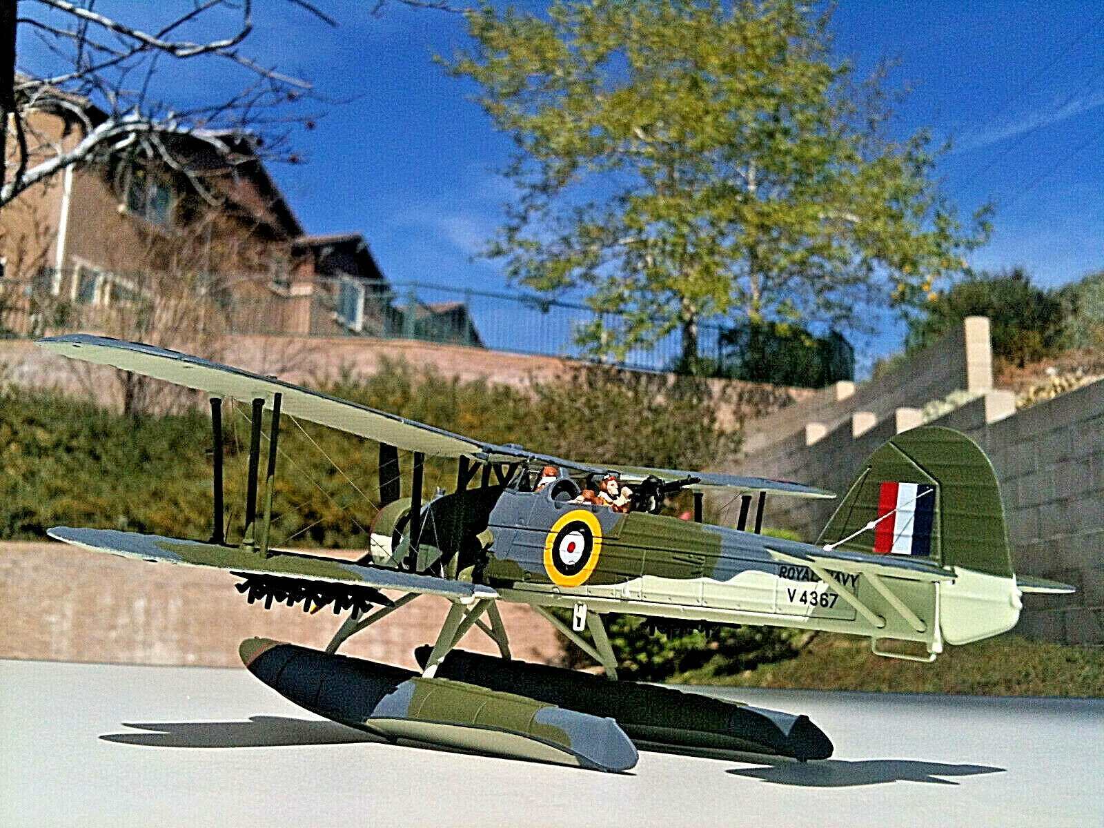 Corgi Fairey Swordfish MK. I Floatplane 701 FLT HMS Malaya Catapult 1940 1:72