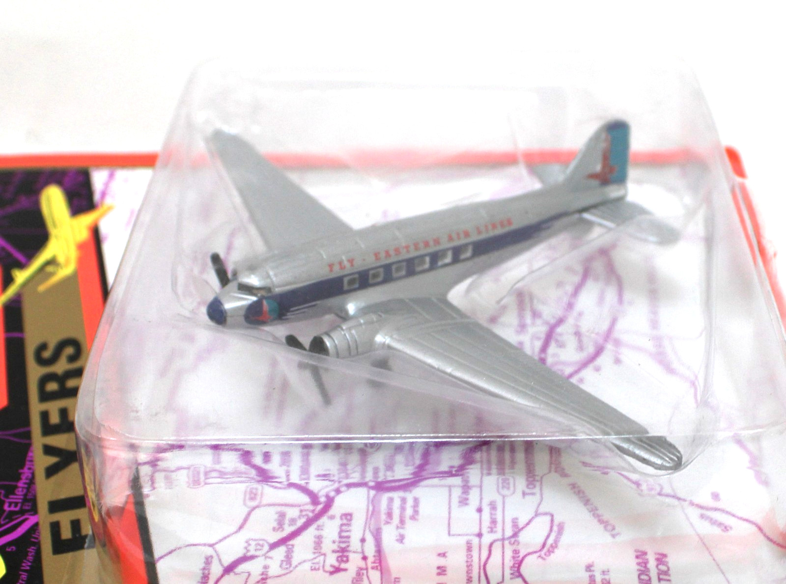 Road Champs Flyers 6200 Eastern Airlines DC-3 1:200 MOC 1996 Diecast