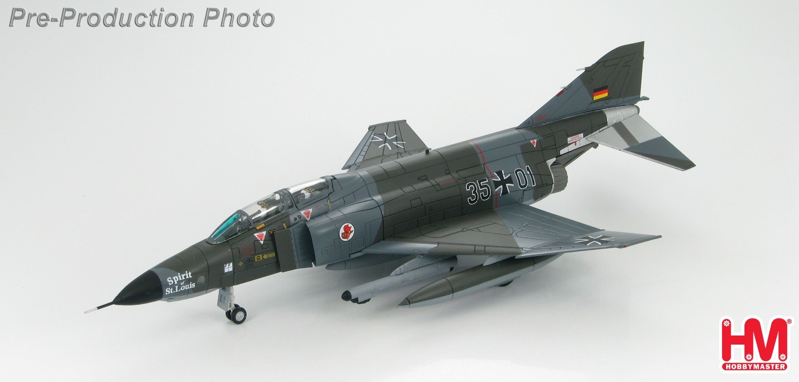 Hobby Master 1:72 HA1953 RF- 4E Phantom II 69-7448, 35+01, Luftwaffe