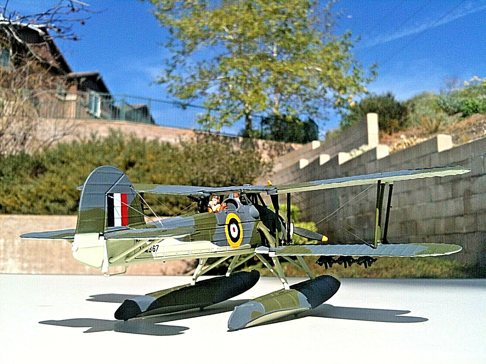 Corgi Fairey Swordfish MK. I Floatplane 701 FLT HMS Malaya Catapult 1940 1:72