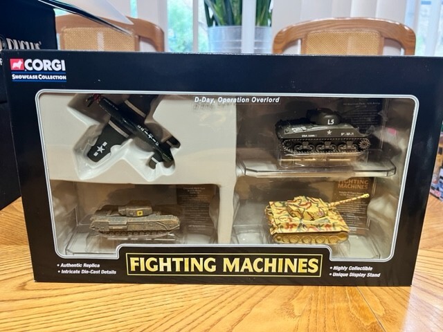 CORGI SHOWCASE COLLECTION FIGHTING MACHINES D-DAY OPERATION OVERLORD CSCW18004