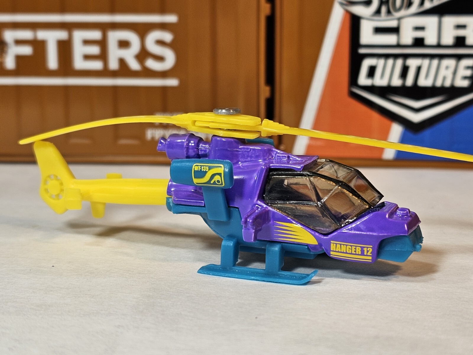Matchbox 2000 Air Travel series 14 Mission Chopper #66 Mattel Helicopter Purple