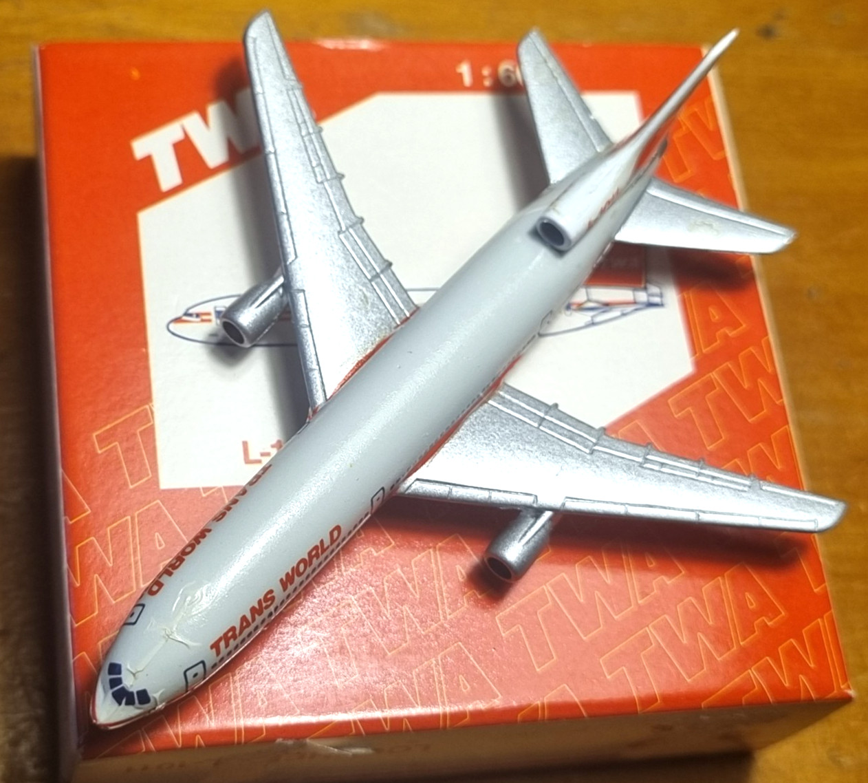 TWA. Lockheed L-1011 Tristar . Schabak #909/10 Scale 1:600. Boxed Model