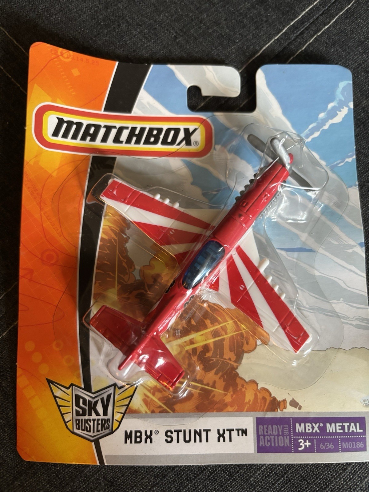 Matchbox Skybusters Mbx Stunt Xt Plane Metal 2007