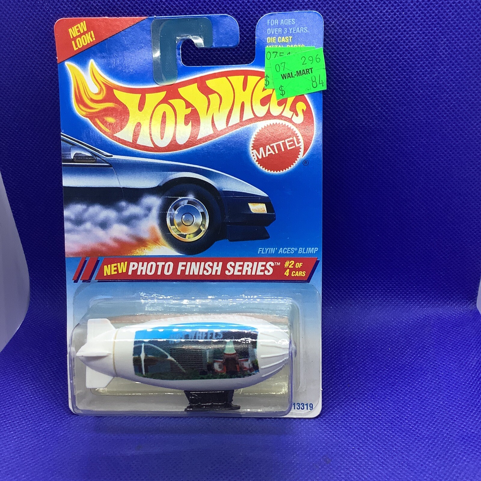 1995 Hot Wheels #332 Photo Finish Series 2/4 FLYIN’ ACES BLIMP White Black-Cabin