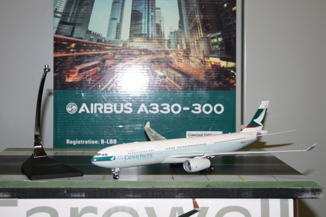 Phoenix/Eagle 1:200 Cathay Pacific Airbus A330-300 L-LBB (100014) ‘1000th A330’