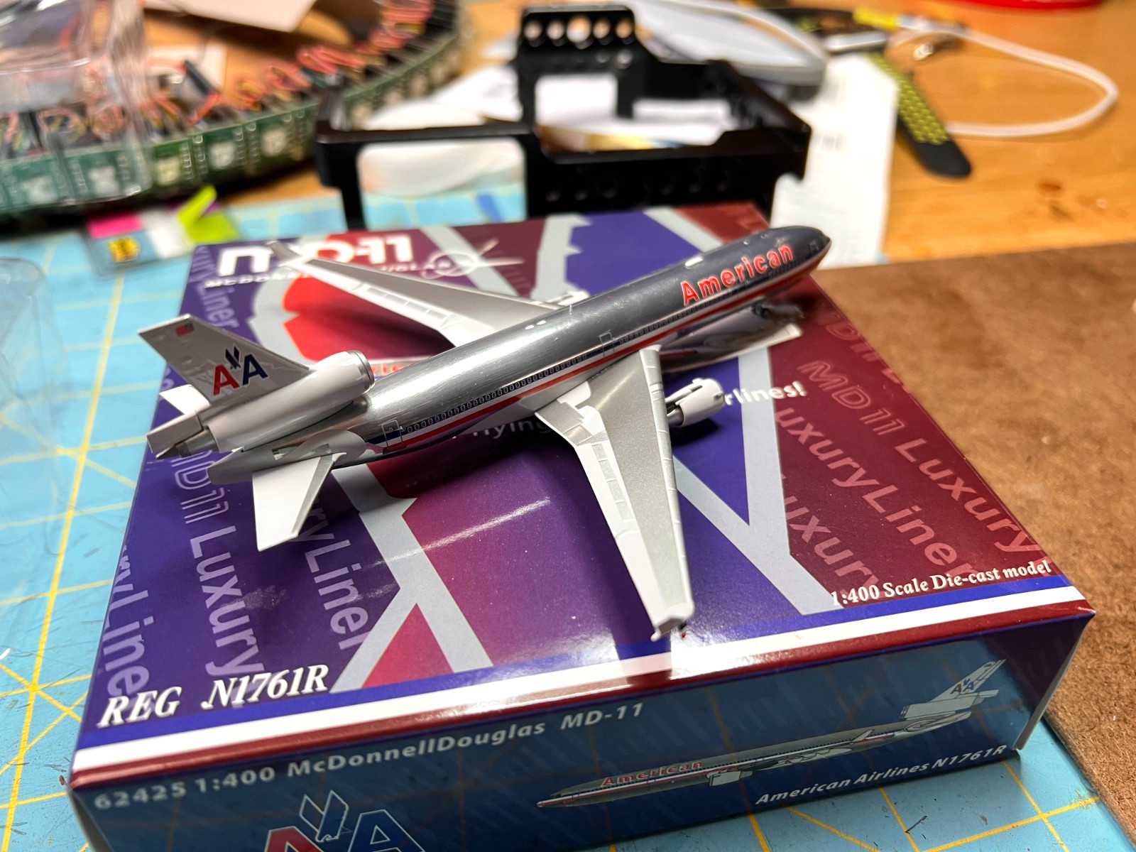 1:400 McDonnell Douglas MD-11 American Airlines N176IR Panda Models FREE ship