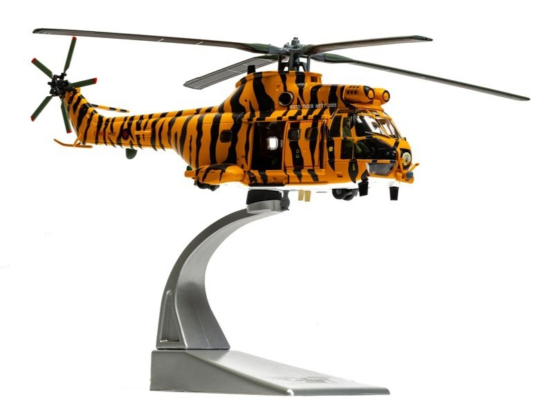 Corgi AA27006 Westland Puma HC-1 – RAF No.230 Sqn – NATO Tiger Meet Livery