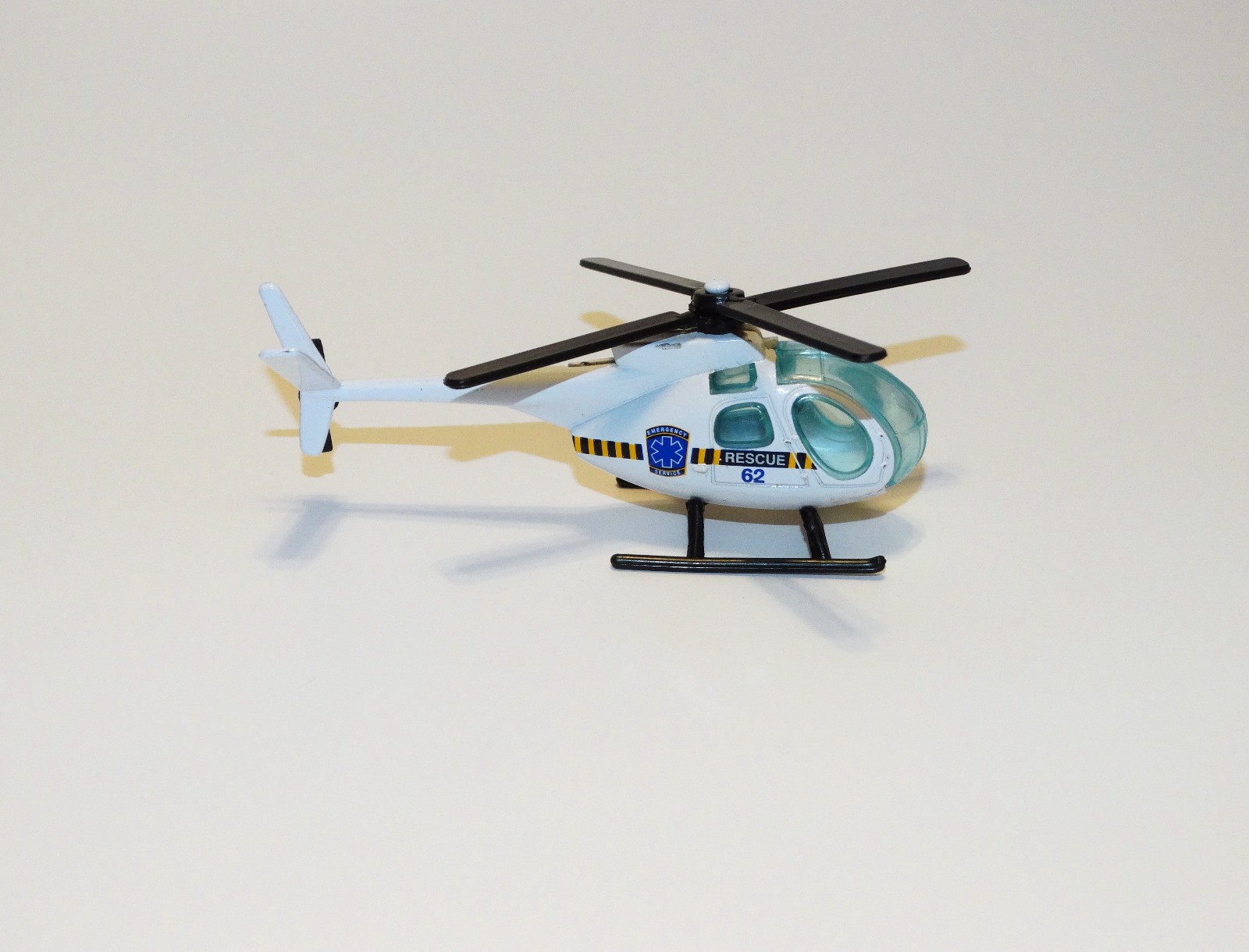 MD500 Helicopter Toy Diecast Hughes 369 Medivac