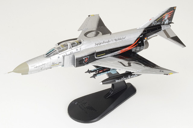 HA19052 Hobby Master F-4F Phantom II 1/72 Model 37+03 Luftwaffe JG 71