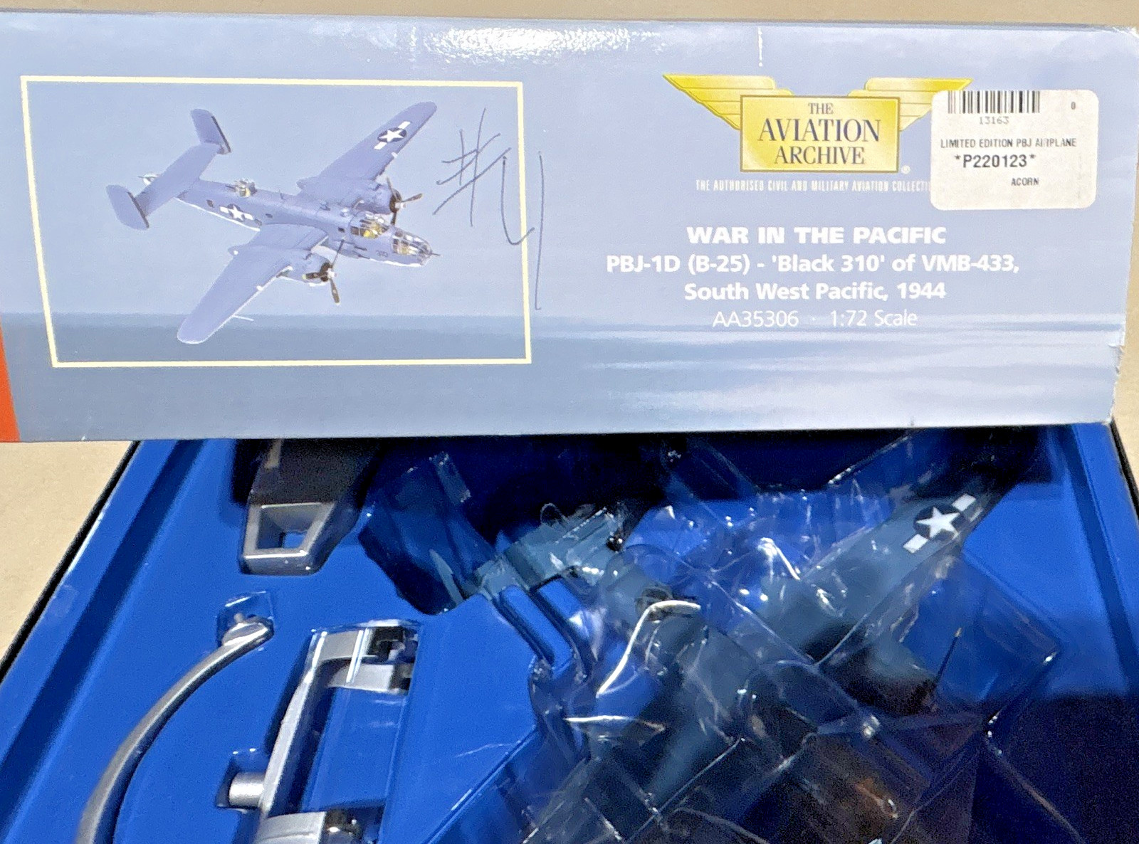 Corgi PBJ-1D (B-25) War in the Pacific 1:72 Diecast AA35306 LE