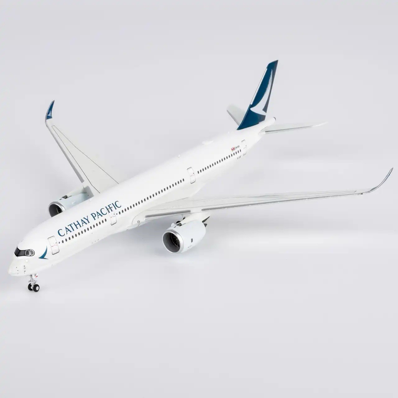 NG Models 1:400 Cathay Pacific Airbus A350-900 B-LQE
