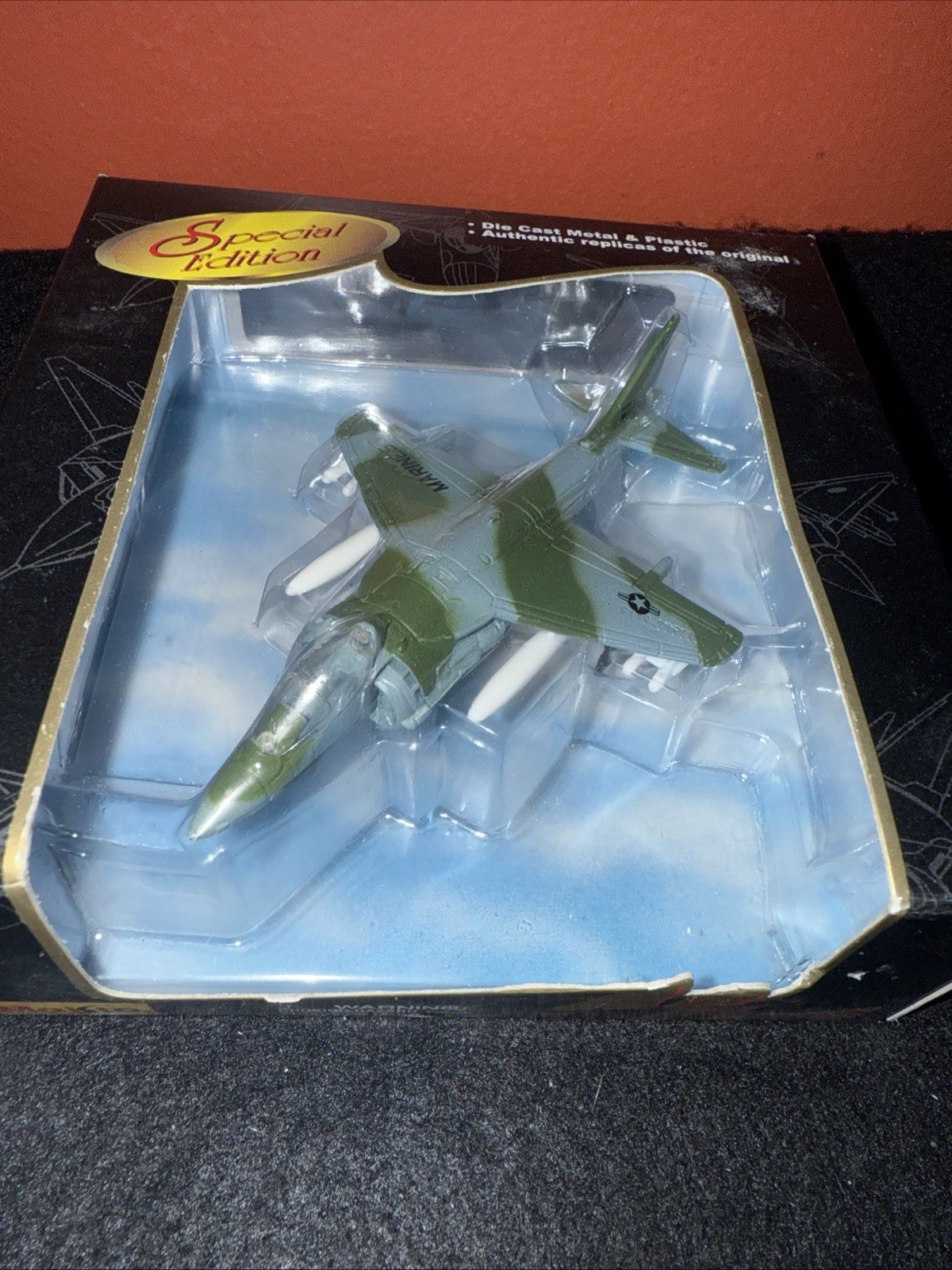 1997 Maisto special edition Marines McDonnell Douglas AV-8B Harrier II