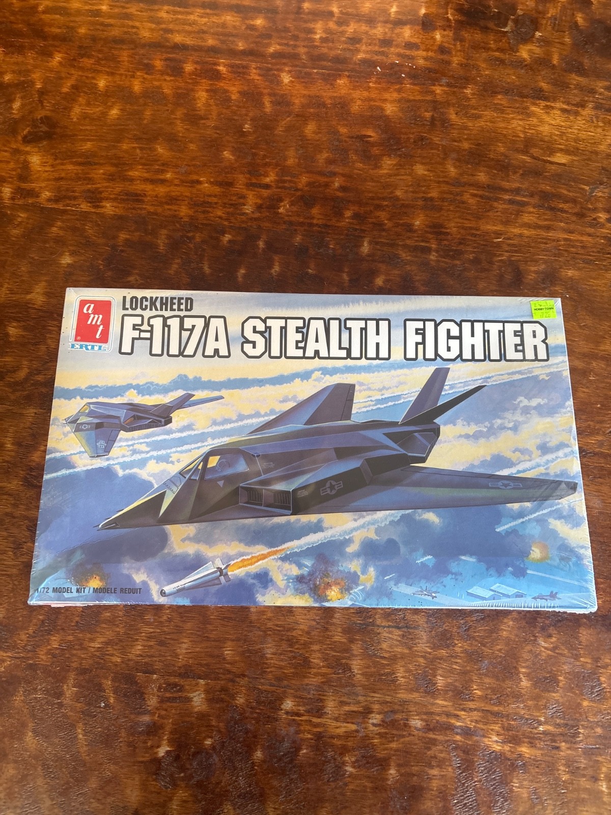 USA, F-117A NIGHT HAWK, STEALTH FIGHTER / BOMBER, ERTL TOYS, Plastic TOY