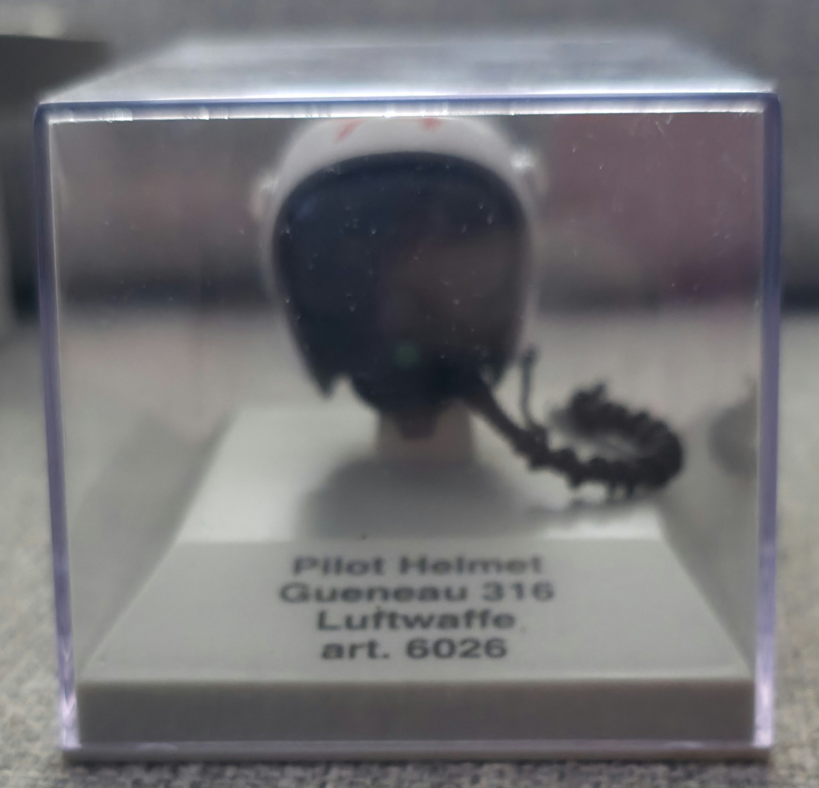 CDC ARMOUR 1:8 Luftwaffe Gueneau 316 Fighter Pilot Display Helmet