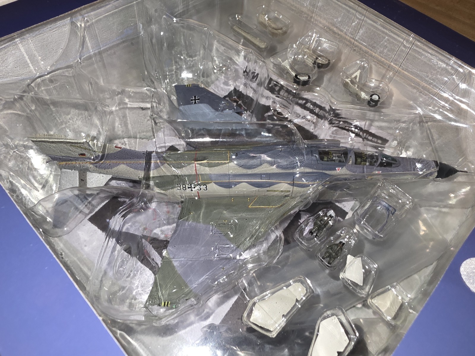 Hobby Master HA1948 F-4 Phantom II “38+33”, Retro Norm 81 Brand New