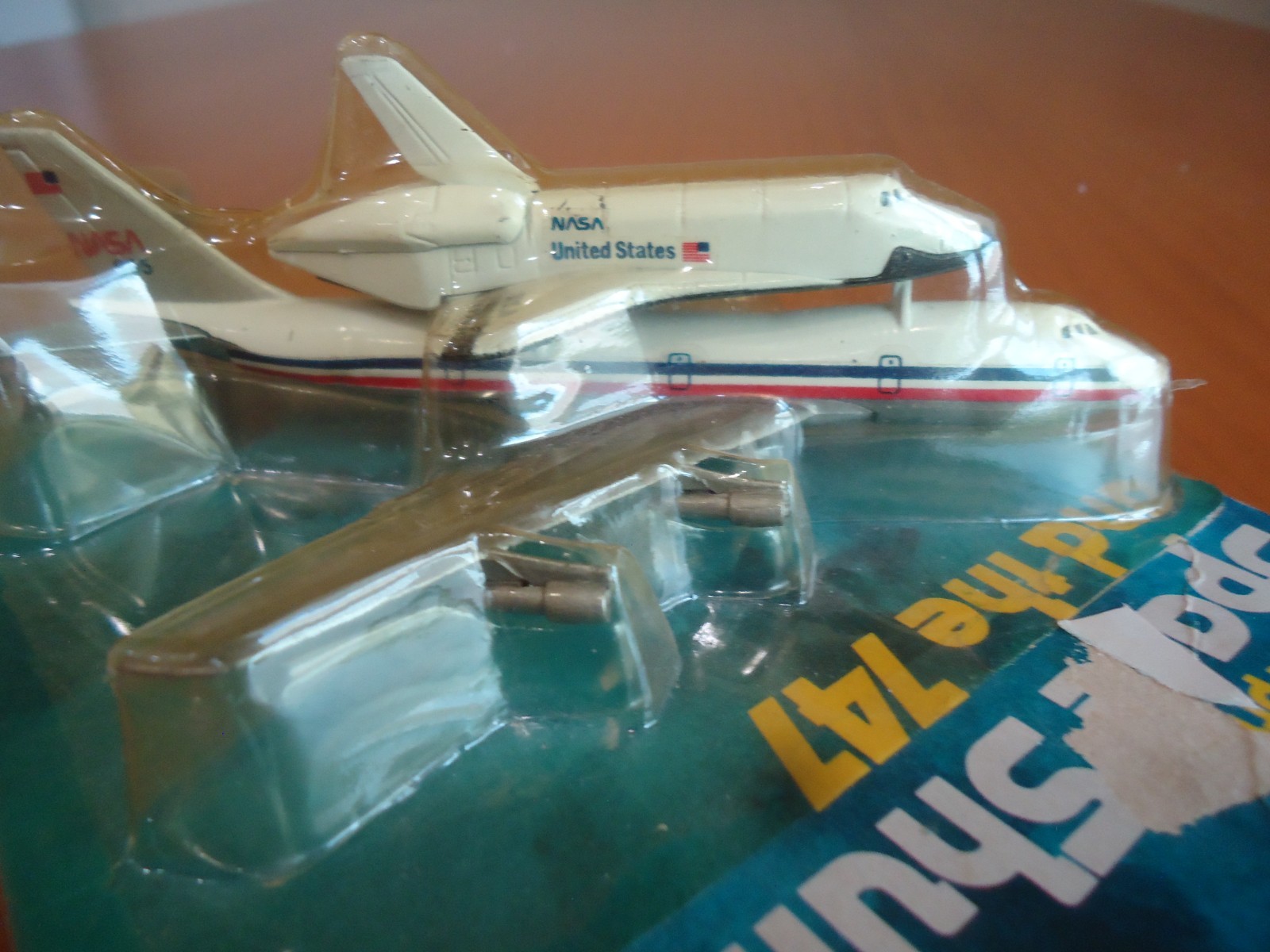 Vintage ERTL Space Enterprise Shuttle & 747 Plane Die Cast Replica