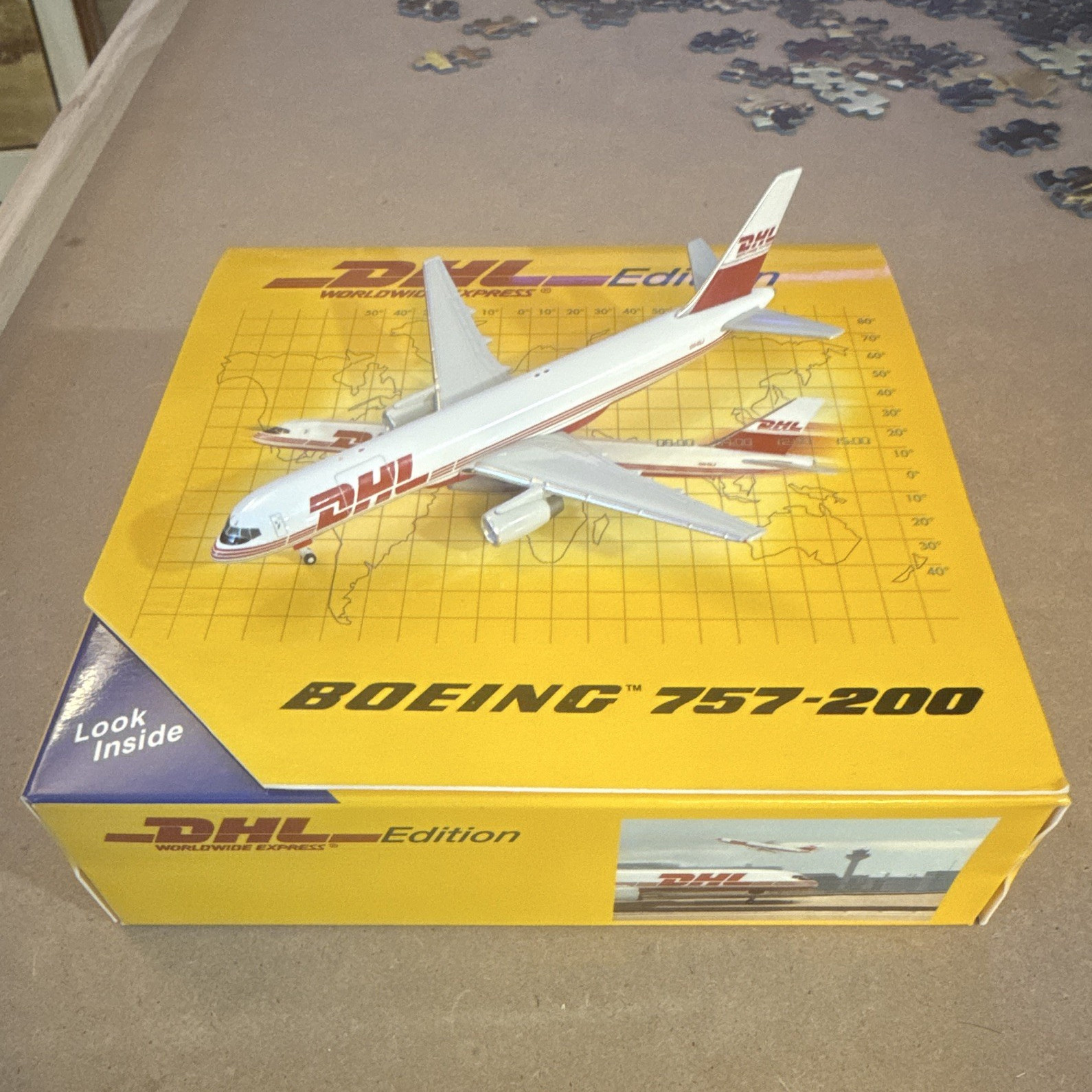 DHL Boeing 757-200 1:400 Diecast Model (Red and White) GJDHL338