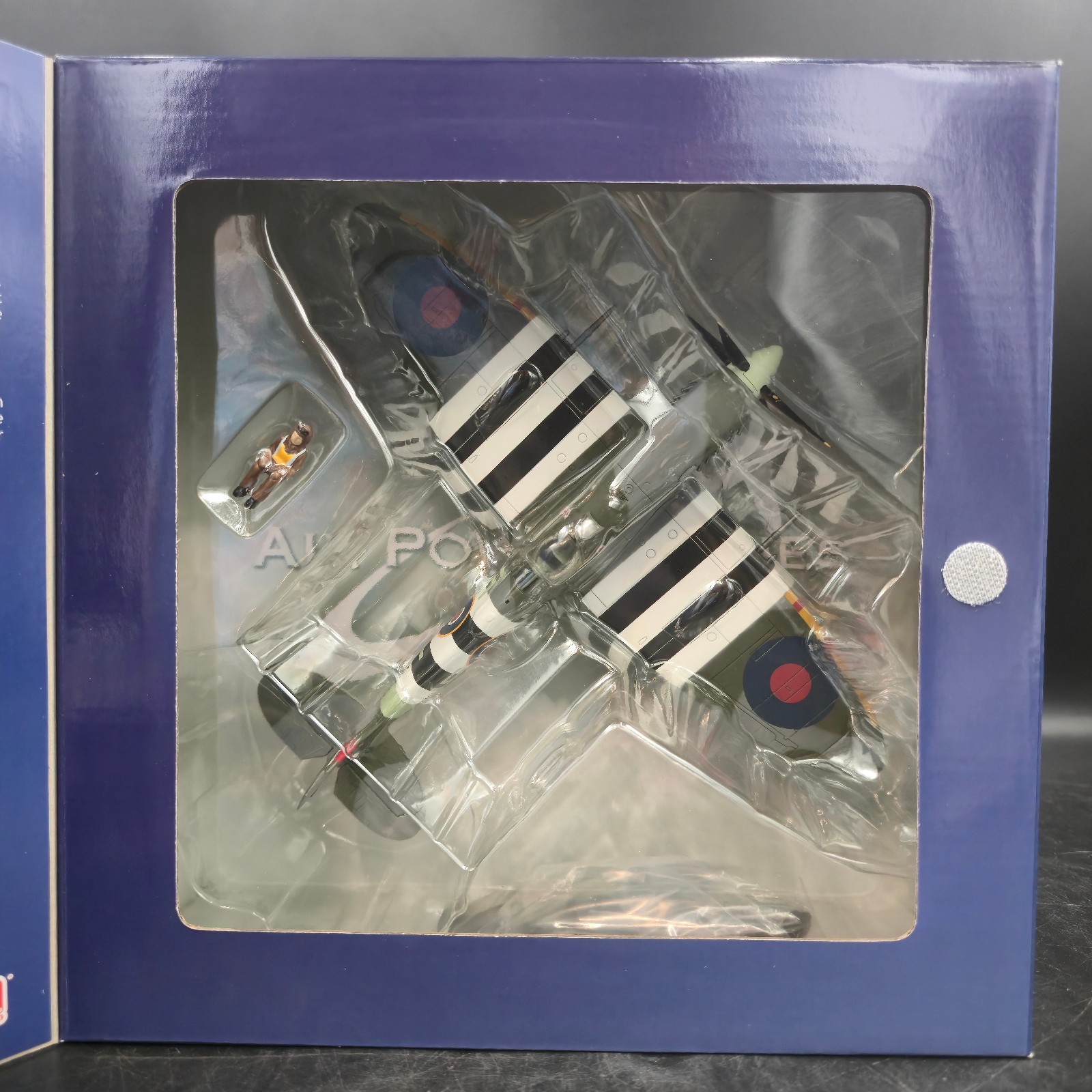 Hobby Master 1:48 Spitfire MK.lX MK392/JEJ Johnnie Johnson June 1944 HA8301 NIB