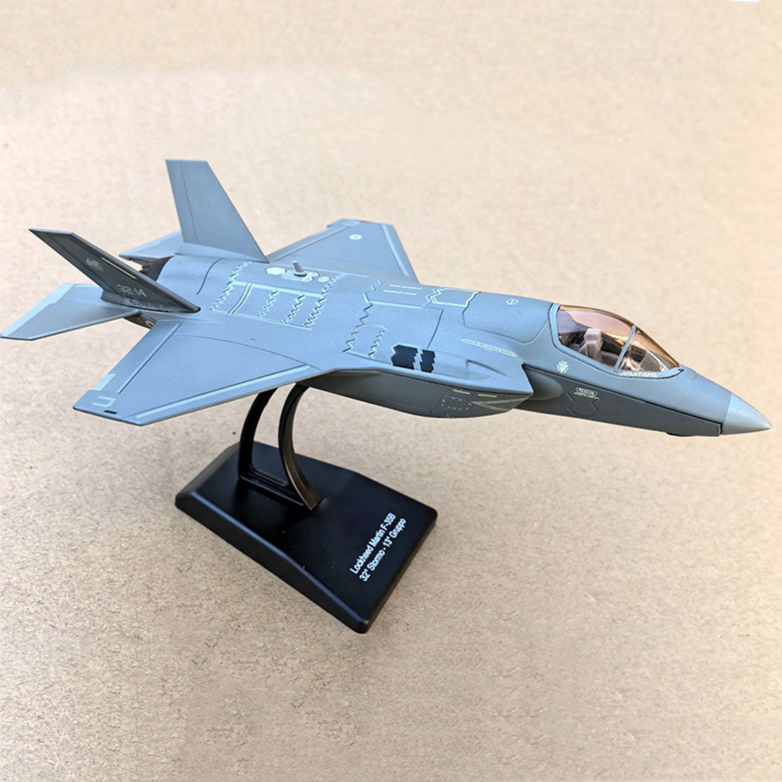 F-35B Fighter Jet 1:100 Scale Model US Marine Corps Diecast Display Aircraft