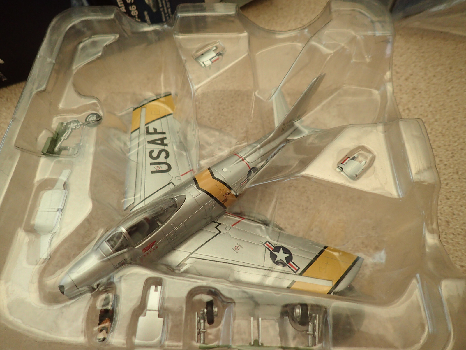 Hobbymaster HA4315 1:72 North American F-86 Sabre FU-746 Oct 1951 Factory Sealed