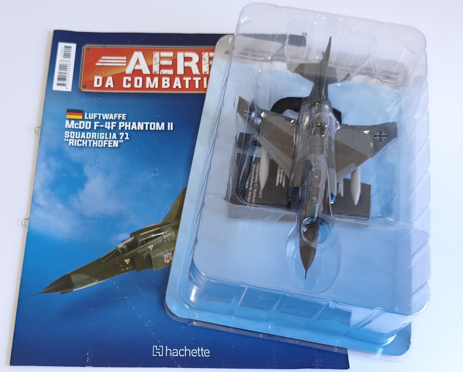 Fighters Hachette 1/100 F-4F Phantom II JG 71 Richthofen Luftwaffe Diecast Metal