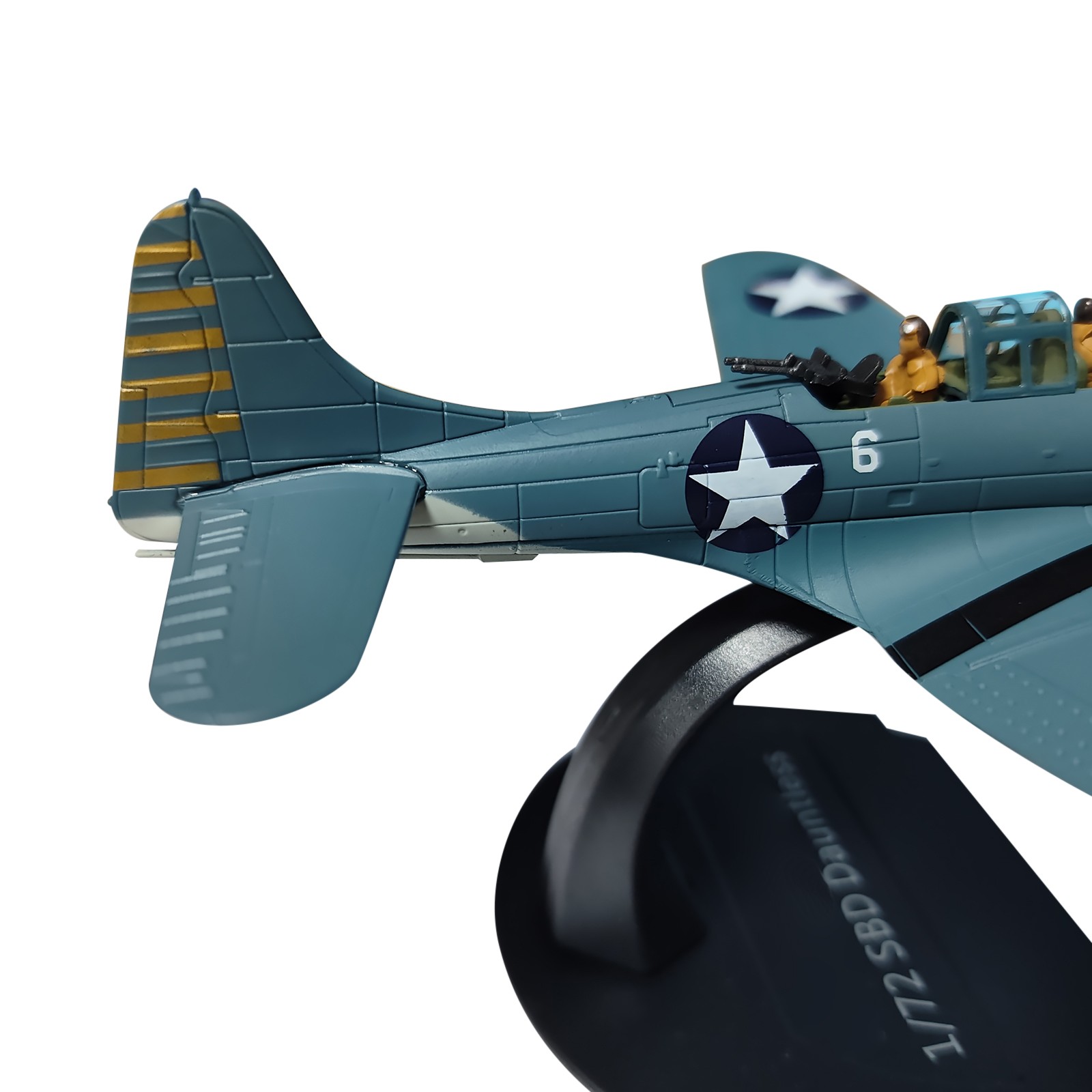 WWII 1:72 SBD Dauntless Dive Bomber Model Aircraft Collection With Display Stand