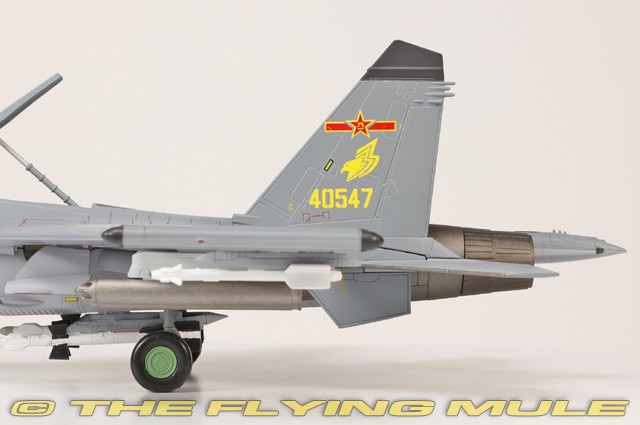Hobby Master 1:72 J-11A Flanker-L PLAAF #40547 w/1:8 Scale Golden Helmet