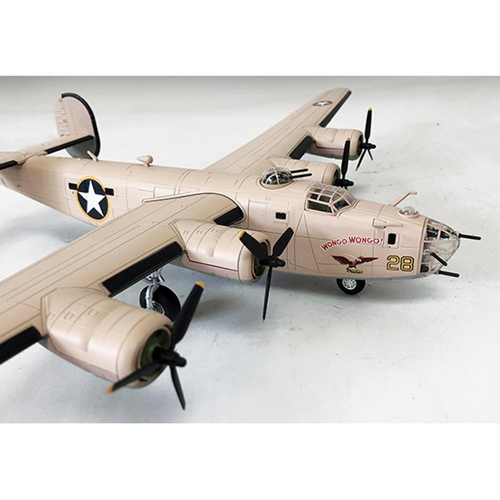 B-24 Liberator Bomber USAAF 512th Bomb Sq 376th Liberandos 9th 1:72 AF1-0157