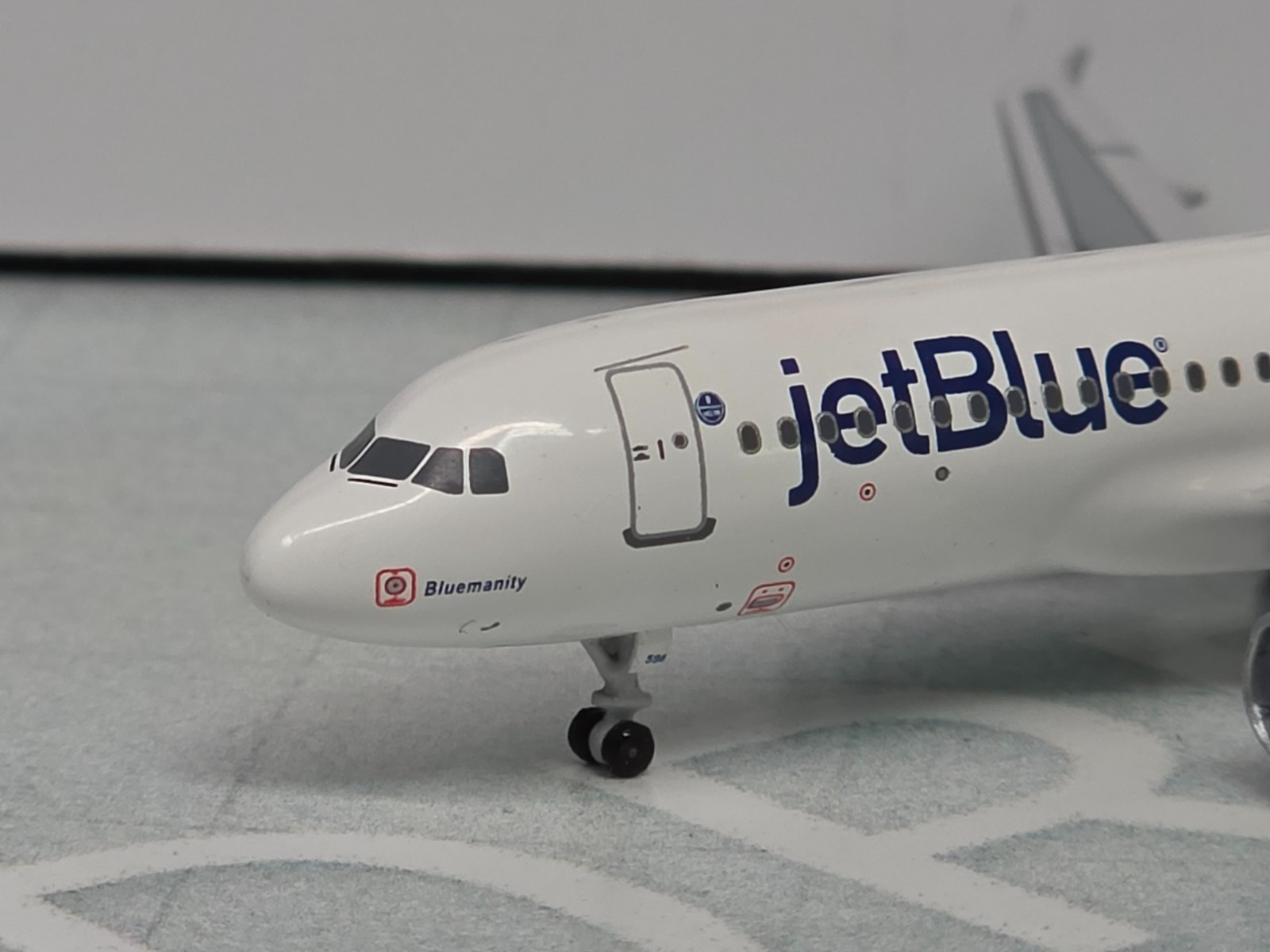 1/400 JETBLUE AIRWAYS AIRBUS A320-200 15TH ANNIVERSARY COLOR N598JB AEROCLASSICS