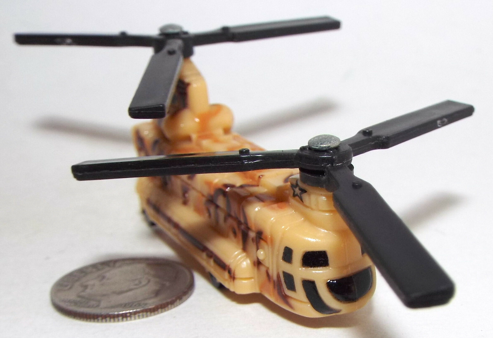 Mini Hot Wheels Plastic Military CH-47 Chinook Helicopter in Light Desert Camo
