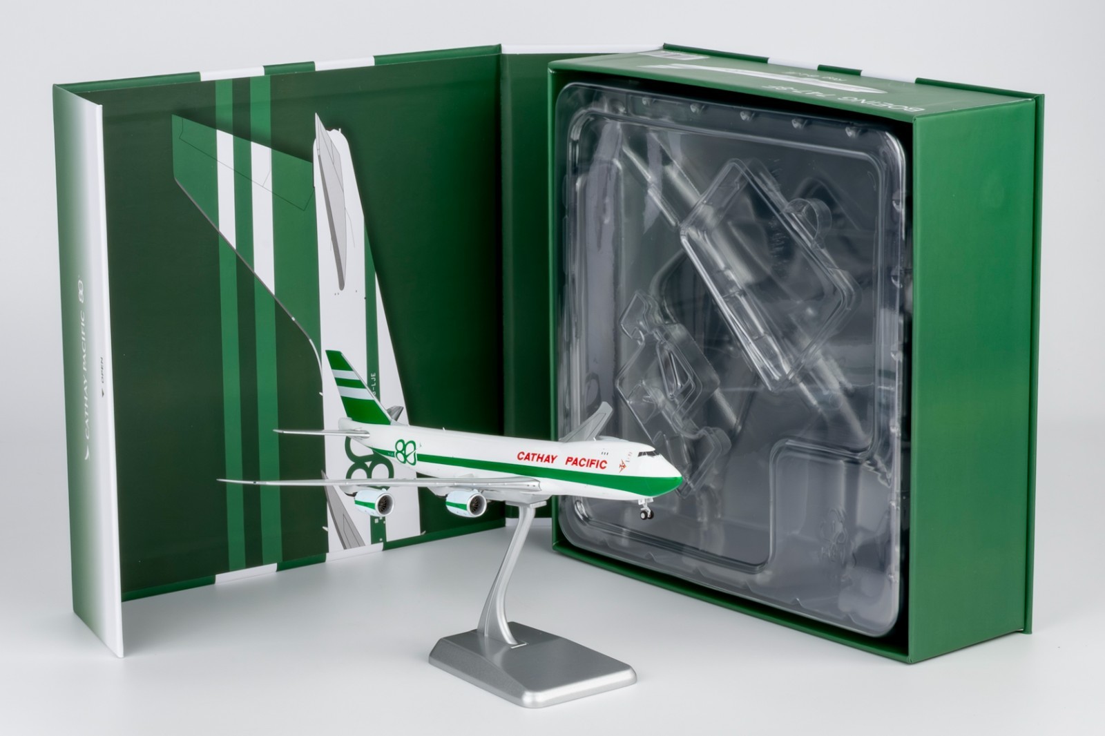 NGmodel Cathay Pacific Airways 747-8F B-LJE (80 Years Anniversary) 1/400 78043