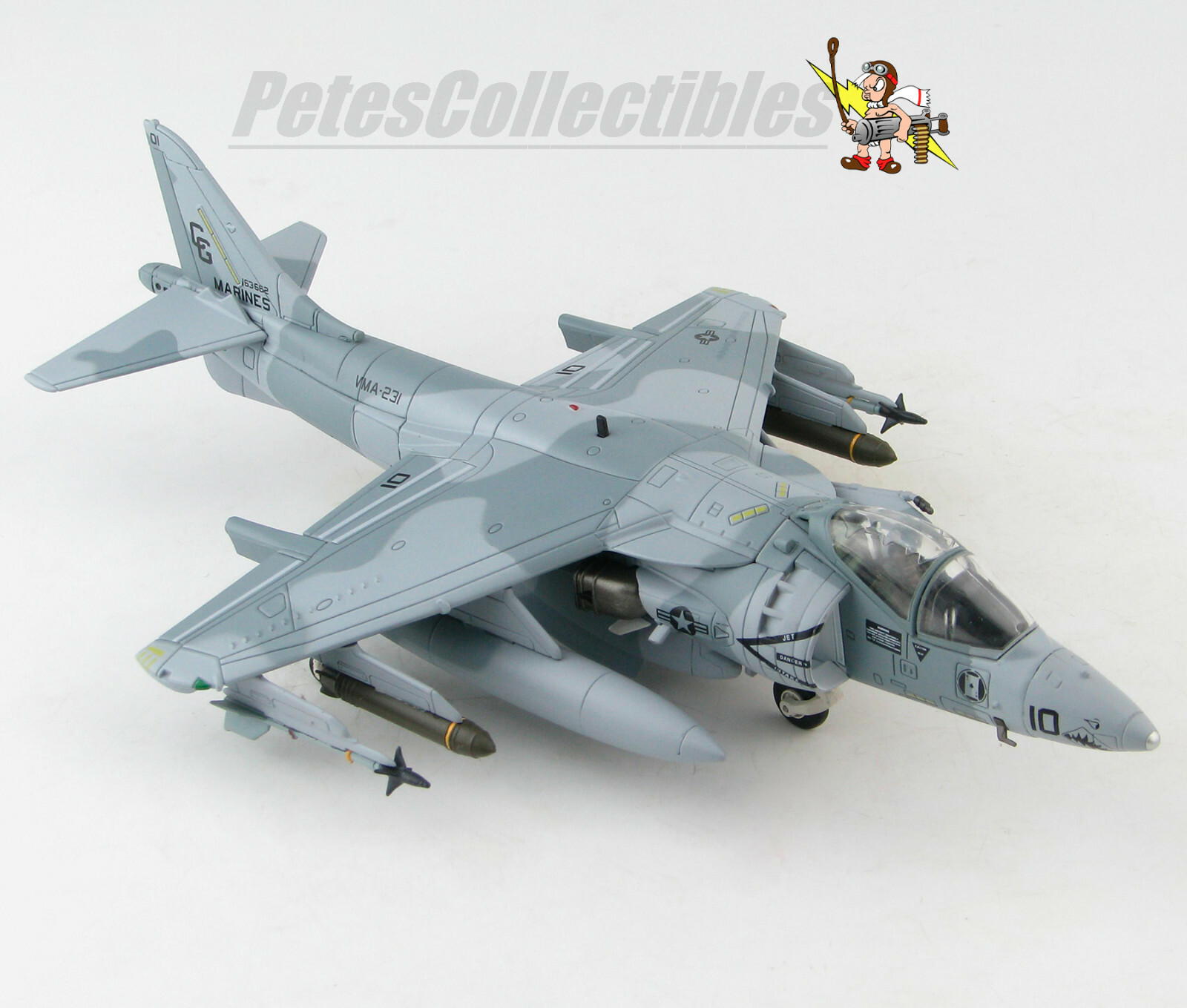 HOBBY MASTER HA2624 BAe AV-8B Harrier II USMC VMA-231 Ace of Spades 1991, 1:72
