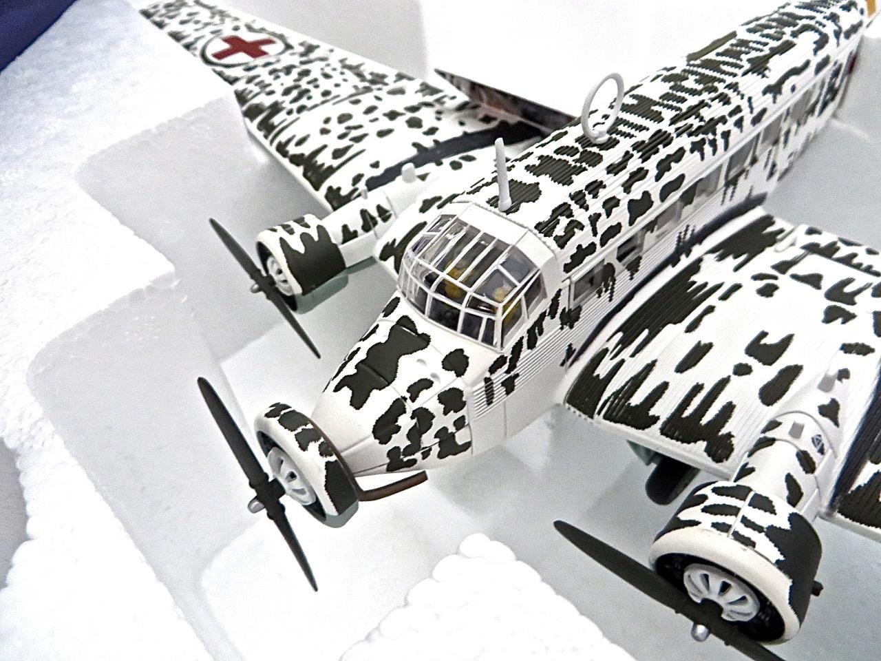 CORGI AA36911 WWII German Junkers Tri-Motor U52/3m g6e Medical Evacuation NEW
